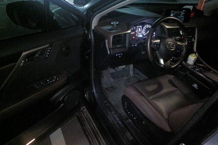 Used Lexus RX 2020 Facelifted 300 4x4 Elegant Edition Driver Seat