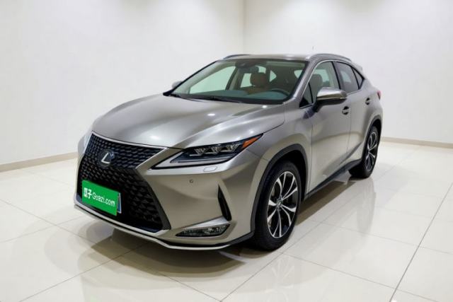 Ojetý Lexus RX 2020 Facelifted 300 4x4 Elegant Edition