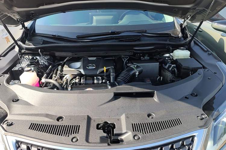 Used Lexus RX 2020 300 Two-Wheel Drive Comfort Edition China VI Standard Engine Bay