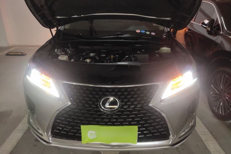 Used Lexus RX 2020 300 Two-Wheel Drive Elite Edition China VI Standard Engine Bay