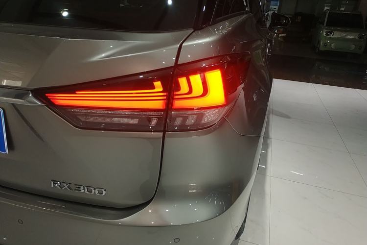 Used Lexus RX 2020 Revised Version 300 Two-Wheel Drive Elite Edition Exterior 1