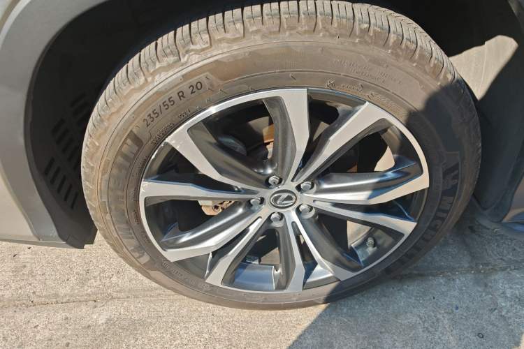 Used Lexus RX 2020 Facelifted 300 4x4 Elegant Edition Exterior 4
