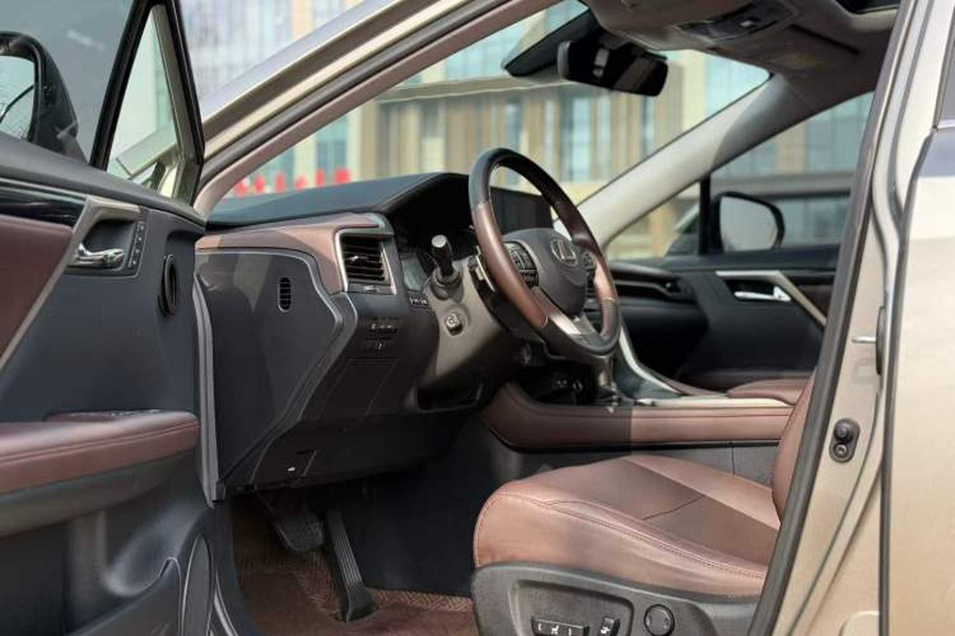 Used Lexus RX 2020 Facelifted 300 4x4 Elegant Edition Exterior 4