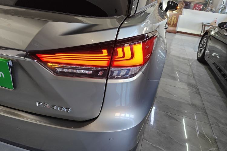 Used Lexus RX 2020 Facelifted 300 4x4 Elegant Edition Exterior 6