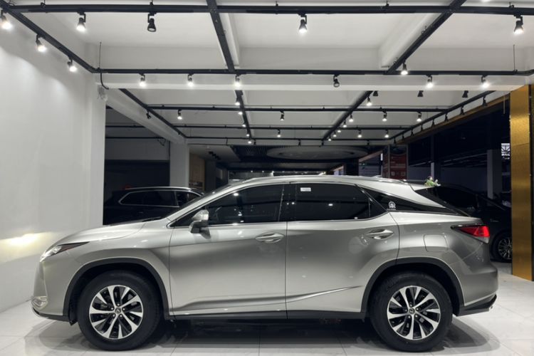 Used Lexus RX 2020 Revised Version 300 Two-Wheel Drive Elite Edition Exterior 8