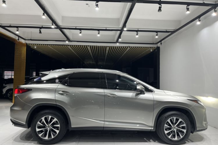 Used Lexus RX 2020 Revised Version 300 Two-Wheel Drive Elite Edition Exterior 9