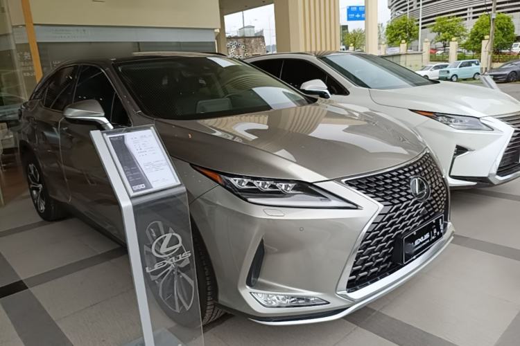 Used Lexus RX 2020 300 4x4 Elegant Edition China VI Front Right 45 Deg