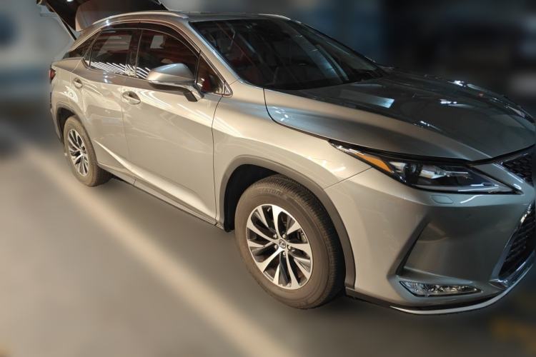 Used Lexus RX 2020 Revised Version 300 Two-Wheel Drive Comfort Edition Front Right 45 Deg