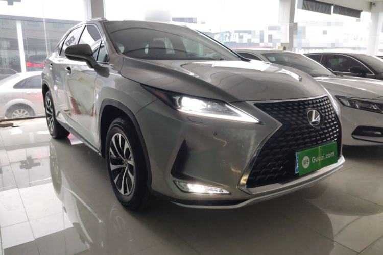 Used Lexus RX 2020 Revised Version 300 Two-Wheel Drive Elite Edition Front Right 45 Deg