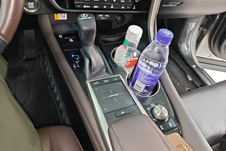 Used Lexus RX 2020 Facelifted 300 4x4 Elegant Edition Gear Lever