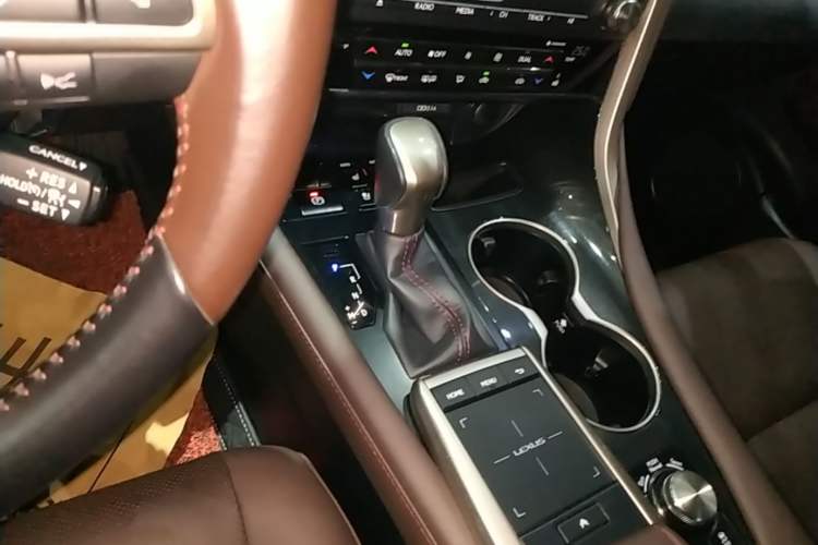 Used Lexus RX 2020 Revised Version 300 Two-Wheel Drive Comfort Edition Gear Lever