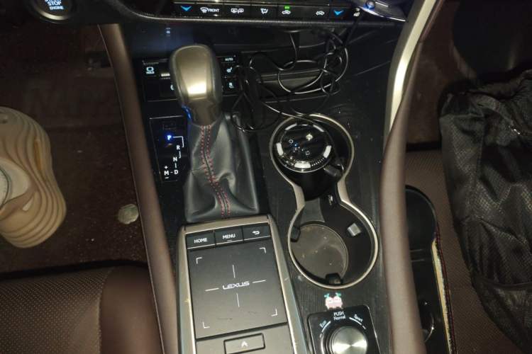 Used Lexus RX 2020 Facelifted 300 4x4 Elegant Edition Gear Lever