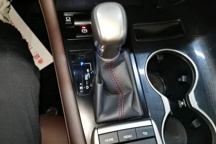 Used Lexus RX 2020 Revised Version 300 Two-Wheel Drive Comfort Edition Gear Lever