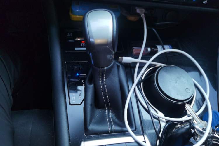 Used Lexus RX 2020 Revised Version 300 Two-Wheel Drive Elite Edition Gear Lever