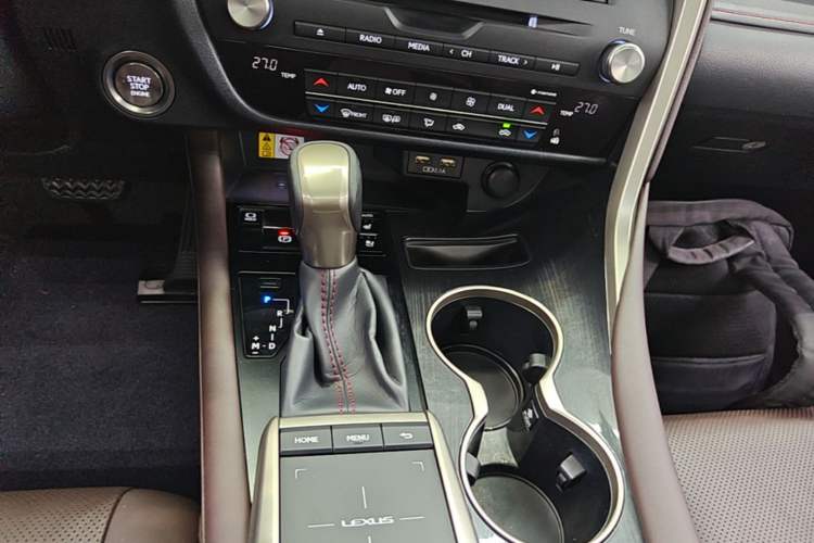 Used Lexus RX 2020 300 4x4 Elegant Edition China VI Gear Lever