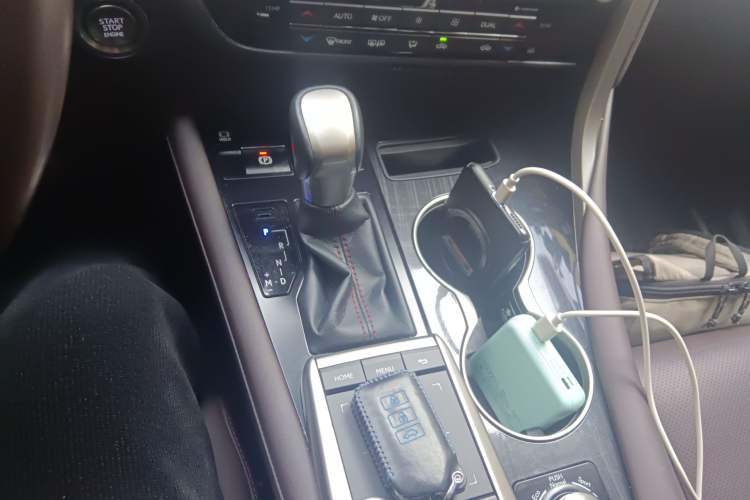Used Lexus RX 2020 Facelifted 300 4x4 Elegant Edition Gear Lever