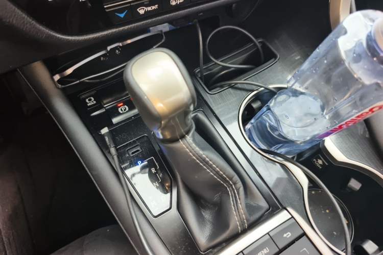 Used Lexus RX 2020 Revised Version 300 Two-Wheel Drive Elite Edition Gear Lever