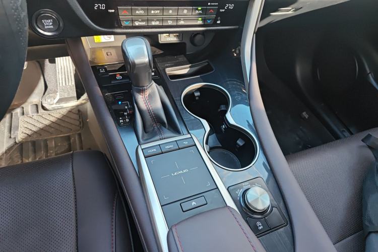 Used Lexus RX 2020 300 4x4 Elegant Edition China VI Gear Lever