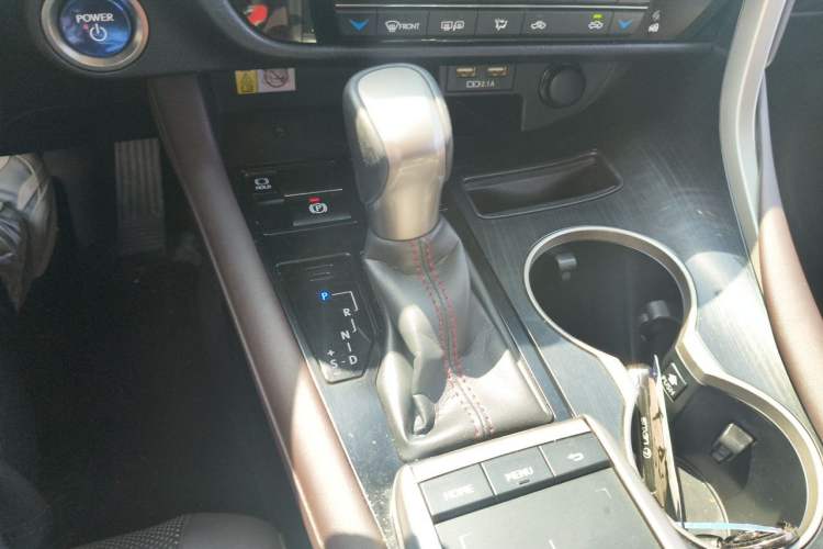 Used Lexus RX 2020 450h Four-Wheel Drive Elegant Edition China VI Standard Gear Lever