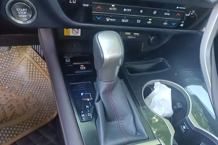 Used Lexus RX 2020 Revised Version 300 Two-Wheel Drive Comfort Edition Gear Lever