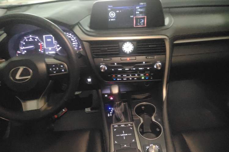 Used Lexus RX 2020 300 Two-Wheel Drive Elite Edition China VI Standard Gear Lever