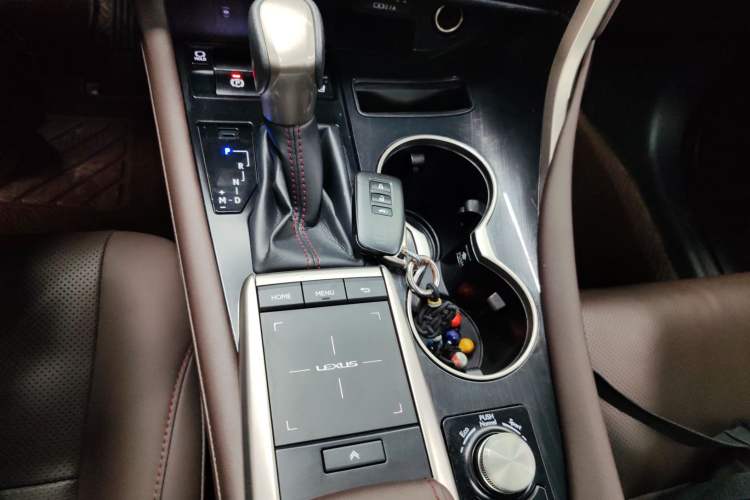 Used Lexus RX 2020 Facelifted 300 4x4 Elegant Edition Gear Lever