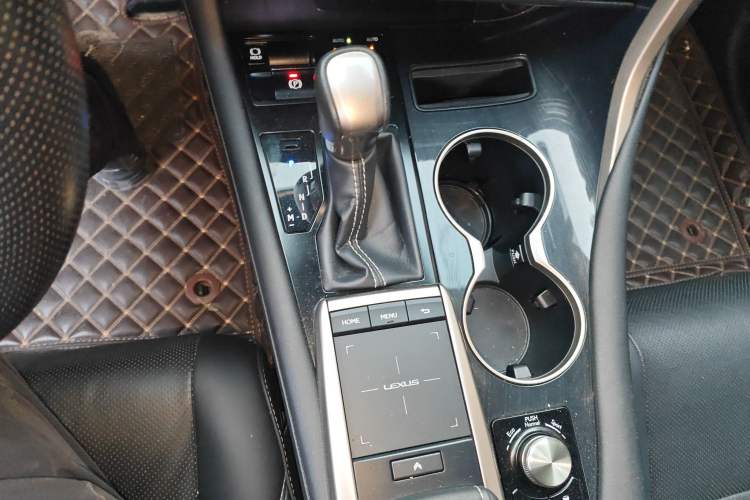 Used Lexus RX 2020 Facelifted 300 4x4 Elegant Edition Gear Lever