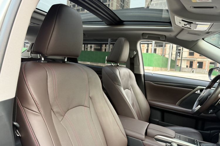 Used Lexus RX 2020 Facelifted 300 4x4 Elegant Edition Interior 10