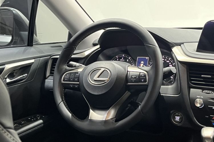 Used Lexus RX 2020 Revised Version 300 Two-Wheel Drive Elite Edition Interior 2