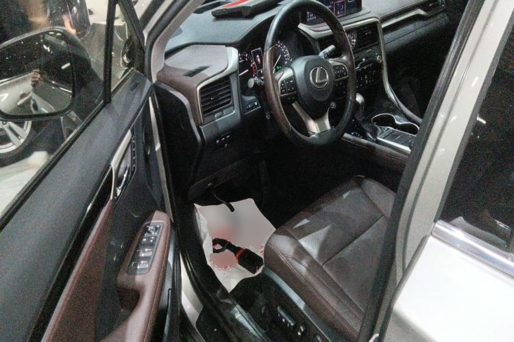 Used Lexus RX 2020 Facelifted 300 4x4 Elegant Edition Interior 3