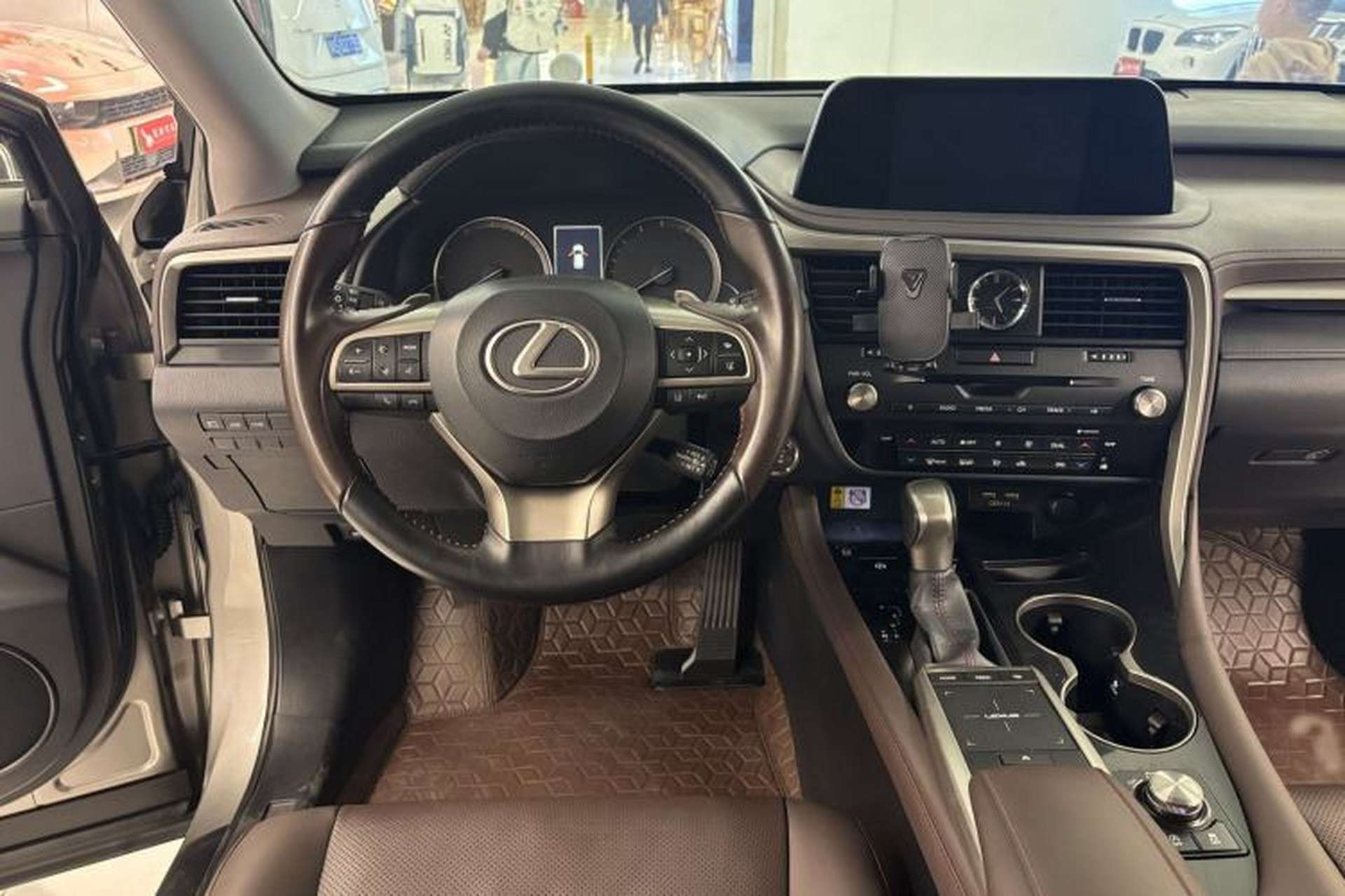 Used Lexus RX 2020 Revised Version 300 Two-Wheel Drive Comfort Edition Interior 4