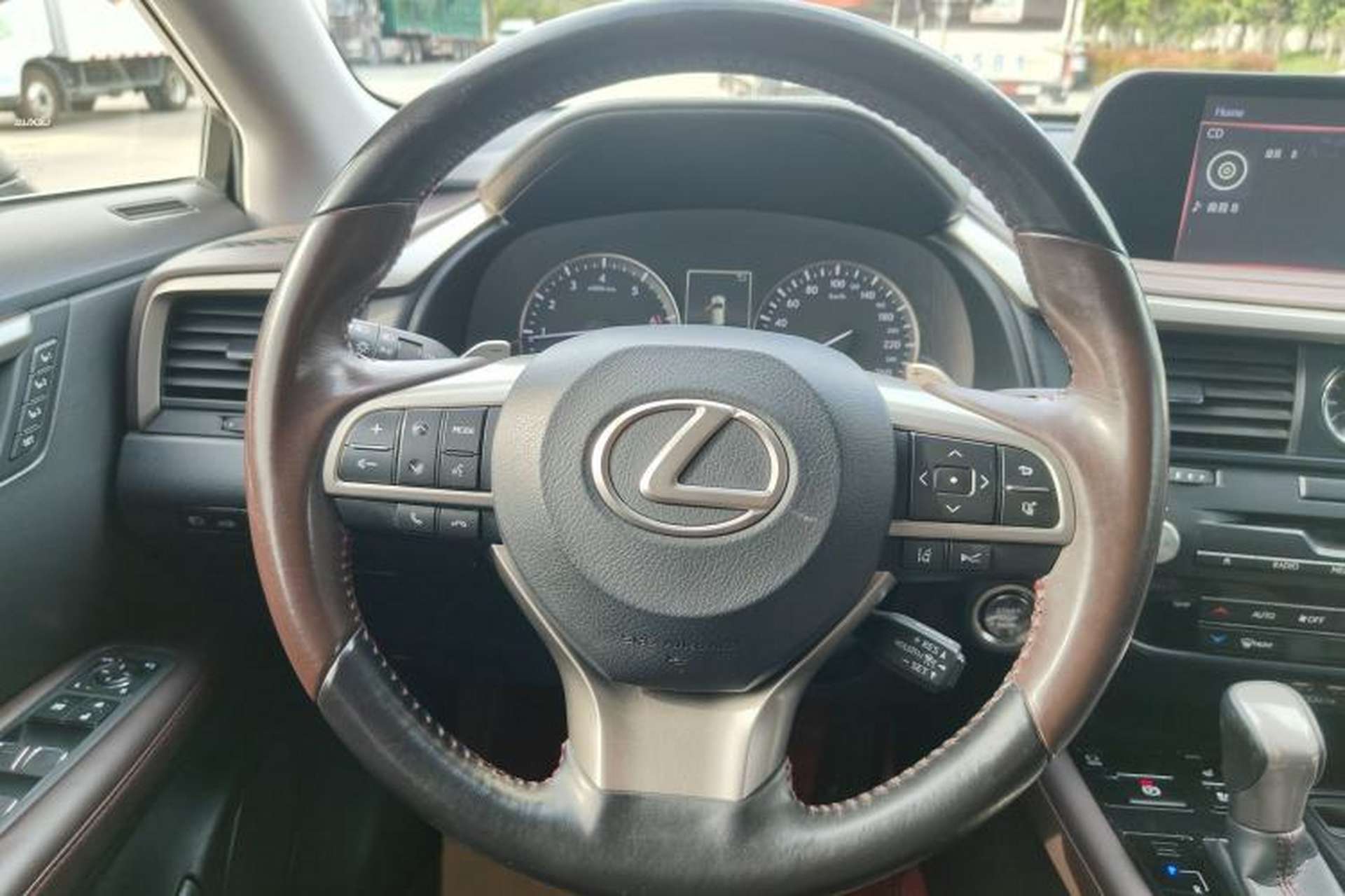 Used Lexus RX 2020 Facelifted 300 4x4 Elegant Edition Interior 4