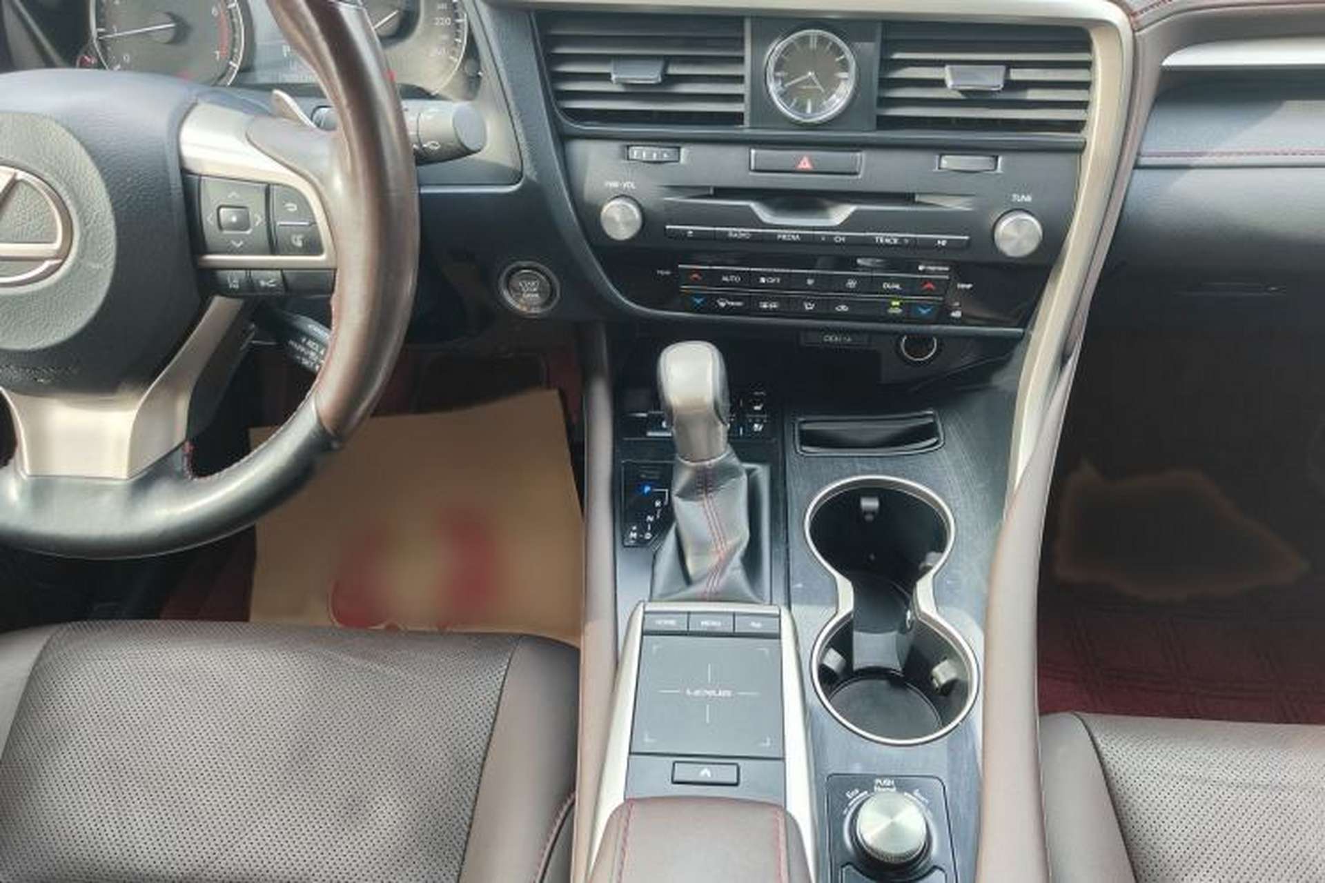 Used Lexus RX 2020 Facelifted 300 4x4 Elegant Edition Interior 5