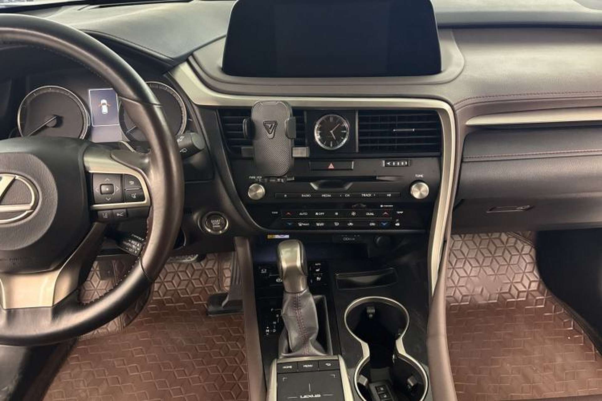 Used Lexus RX 2020 Revised Version 300 Two-Wheel Drive Comfort Edition Interior 6