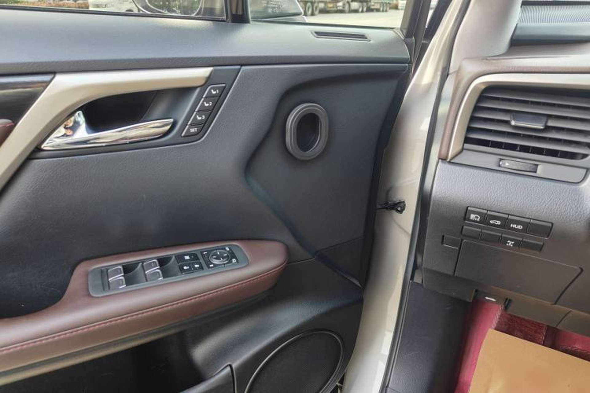 Used Lexus RX 2020 Facelifted 300 4x4 Elegant Edition Interior 8