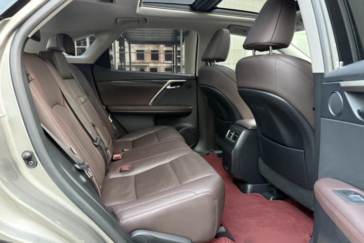 Used Lexus RX 2020 Facelifted 300 4x4 Elegant Edition Interior 8