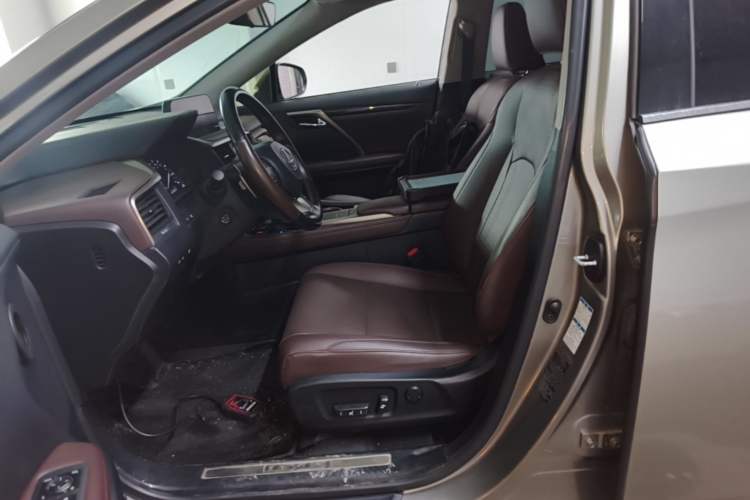 Used Lexus RX 2020 450h Four-Wheel Drive Elegant Edition China VI Standard Left Front Seat
