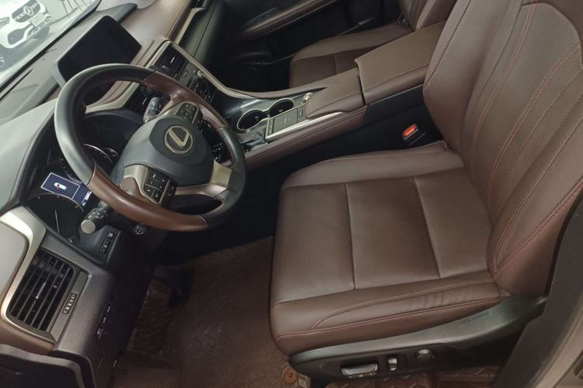 Used Lexus RX 2020 Revised Version 300 Two-Wheel Drive Comfort Edition Left Front Seat