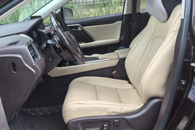 Used Lexus RX 2020 300 Two-Wheel Drive Elite Edition China VI Standard Left Front Seat