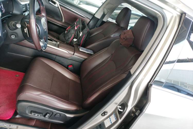 Used Lexus RX 2020 300 4x4 Elegant Edition China VI Left Front Seat