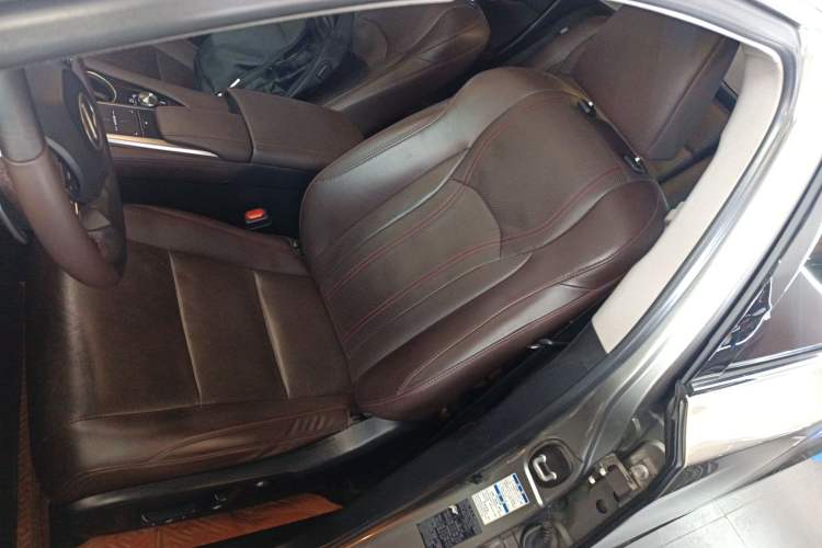 Used Lexus RX 2020 450h Four-Wheel Drive Elegant Edition China VI Standard Left Front Seat