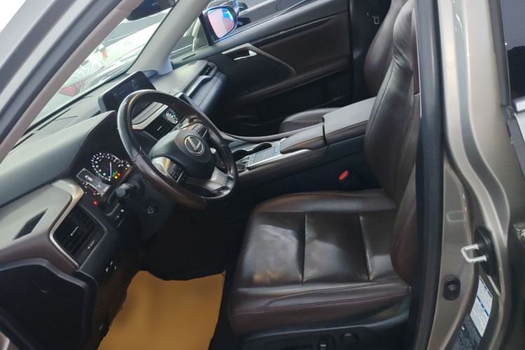 Used Lexus RX 2020 300 4x4 Elegant Edition China VI Left Front Seat