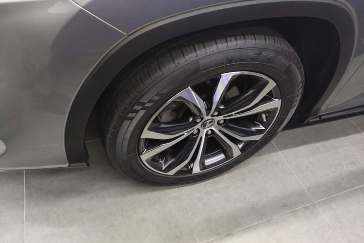 Used Lexus RX 2020 Facelifted 300 4x4 Elegant Edition Left Front Wheel Hub