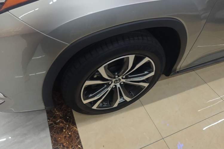 Used Lexus RX 2020 Revised Version 450h Four-Wheel Drive Elegant Edition Left Front Wheel Hub