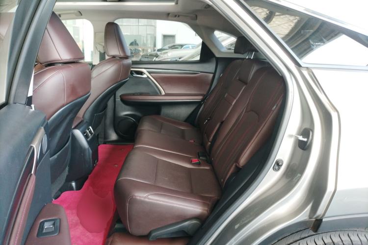 Used Lexus RX 2020 300 4x4 Elegant Edition China VI Left Rear Seat