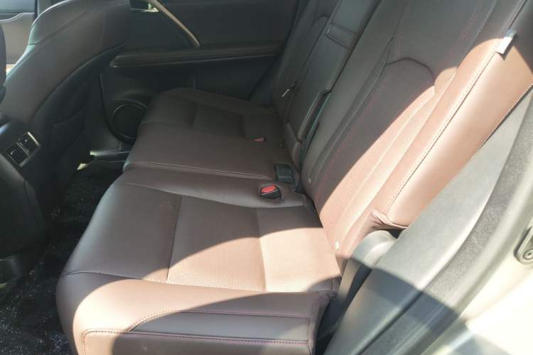 Used Lexus RX 2020 450h Four-Wheel Drive Elegant Edition China VI Standard Left Rear Seat