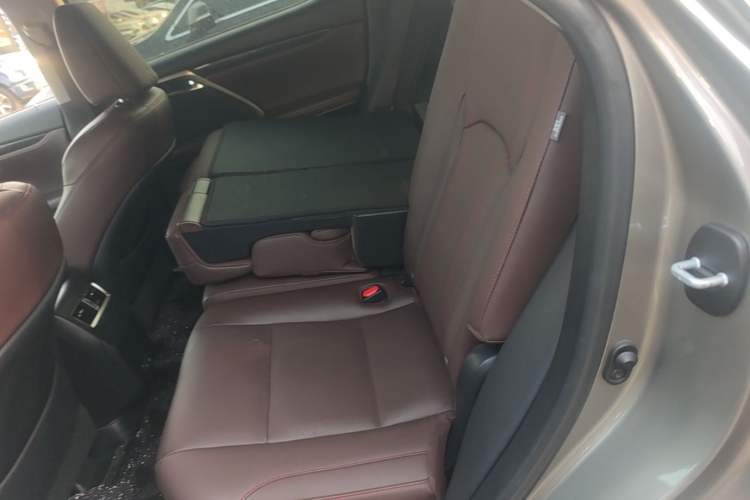 Used Lexus RX 2020 450h Four-Wheel Drive Elegant Edition China VI Standard Left Rear Seat