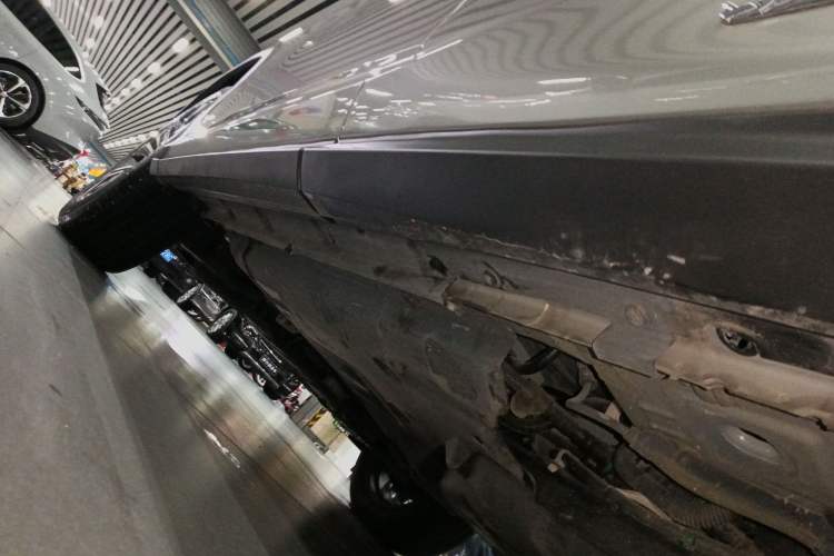 Used Lexus RX 2020 450h Four-Wheel Drive Luxury Edition China VI Standard Left Side Sill