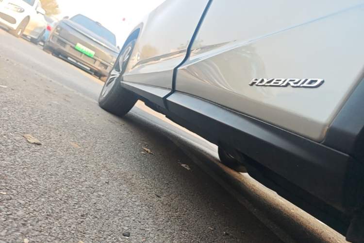 Used Lexus RX 2020 450h Four-Wheel Drive Elegant Edition China VI Standard Left Side Sill