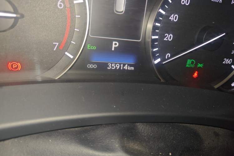 Used Lexus RX 2020 Facelifted 300 4x4 Elegant Edition Odometer Close Up